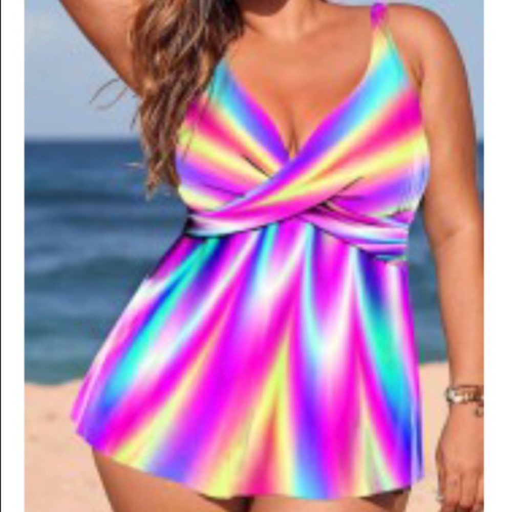Plus Size 3X Cross Front Vivid 🌈 Tankini Swimsuit Top 🆕